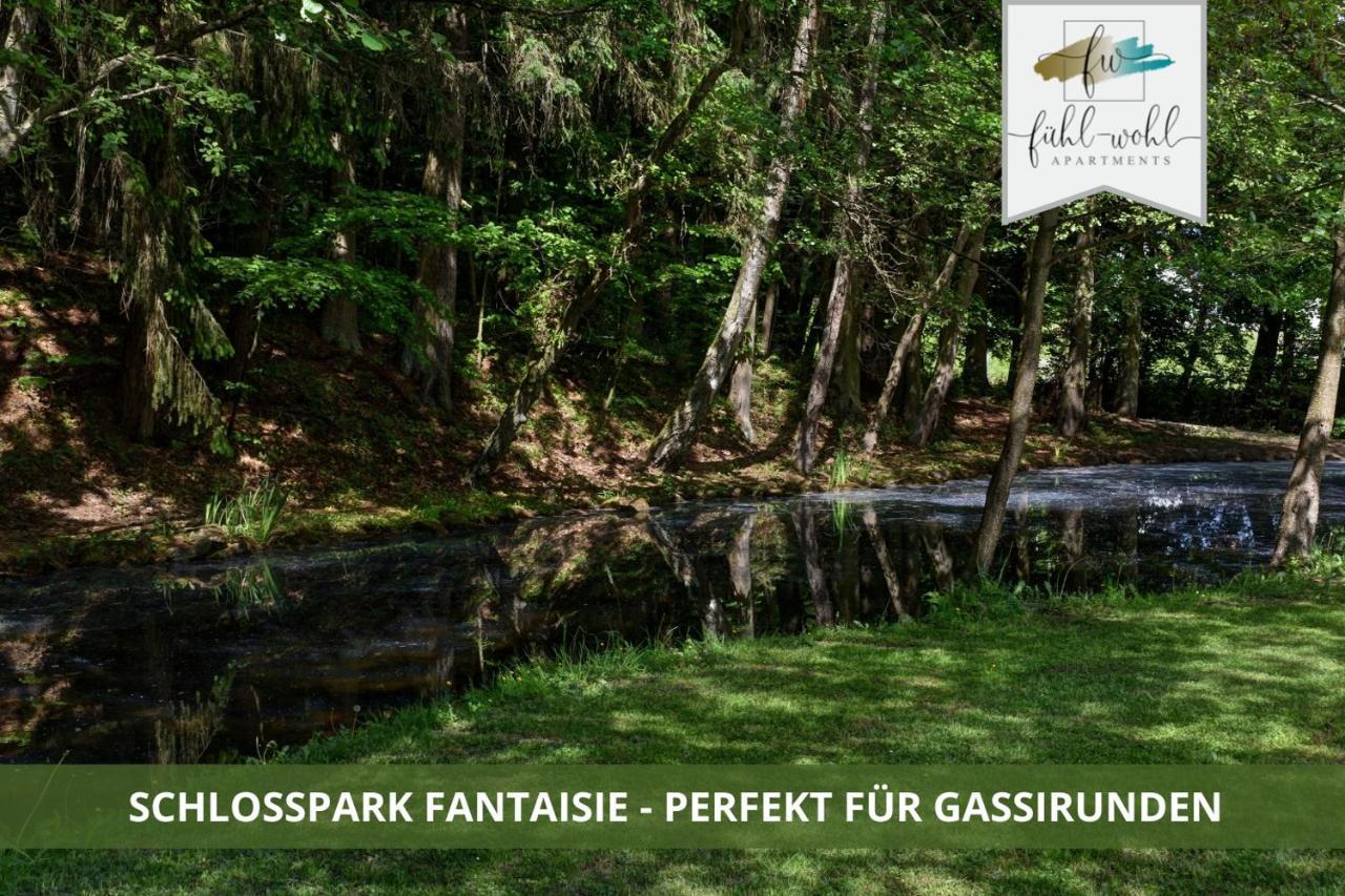 Ferienhaus Fantaisie - Wohnen Nahe Schlosspark -Stadtgrenze Bayreuth Fuer 1-5 Pers, Hunde Willkommen, Voll Eingezaeunt Eckersdorf Eksteriør billede